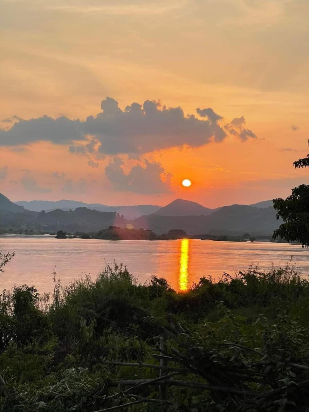 Mekong Backpackers Pakbeng Daire Dış mekan fotoğraf