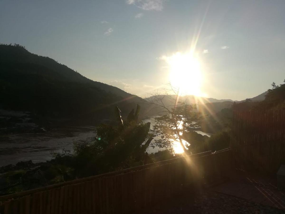 Mekong Backpackers Pakbeng Daire Dış mekan fotoğraf